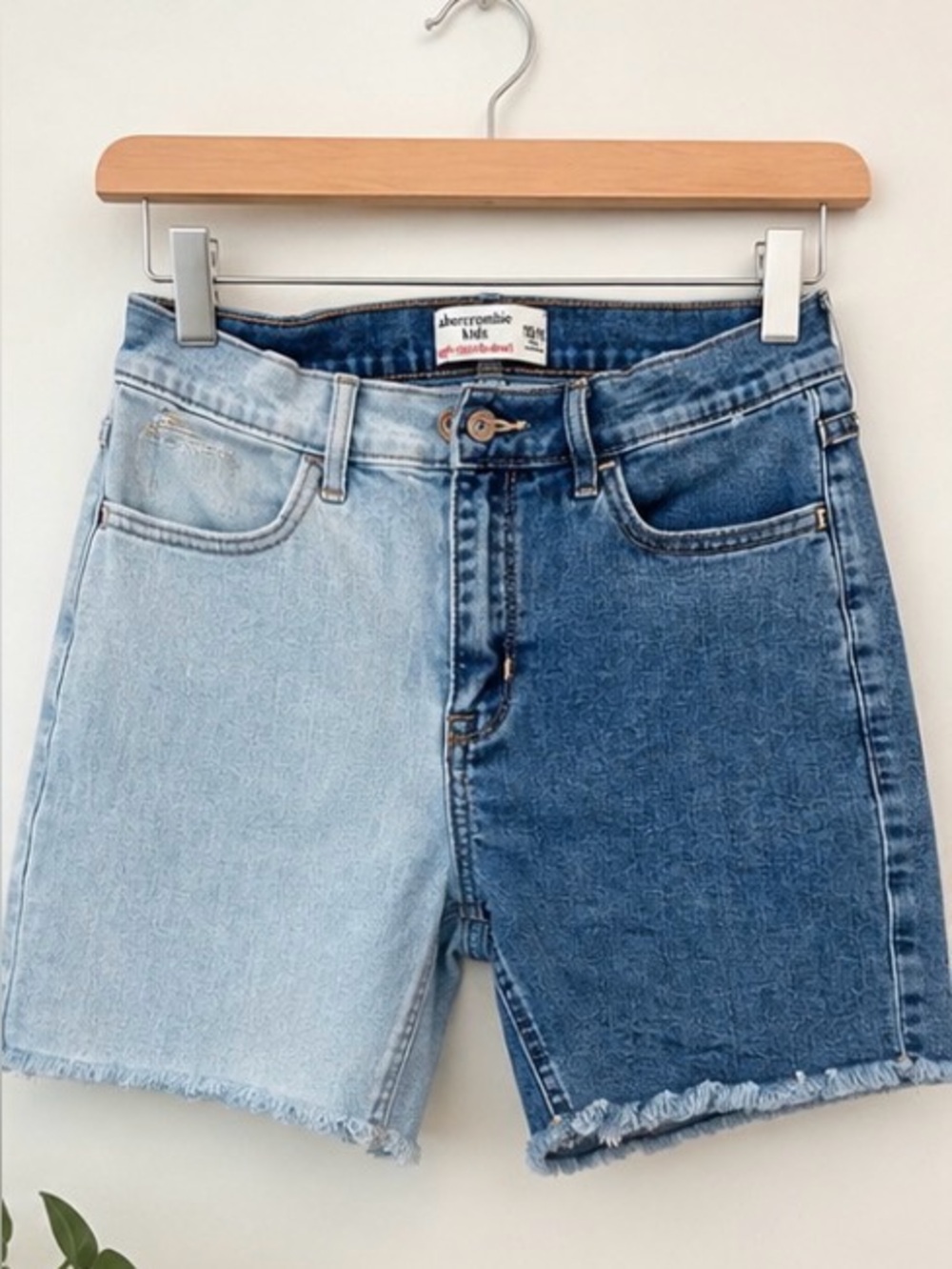 Abercrombie Kids Girls 15/16 Two Tone High Rise Denim Bike Shorts Raw Hem